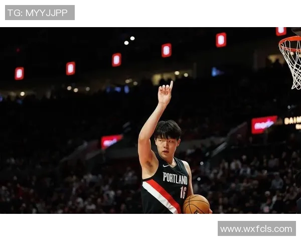 杨瀚森交易换来科沃德全能表现助力球队轻松击败弗拉格